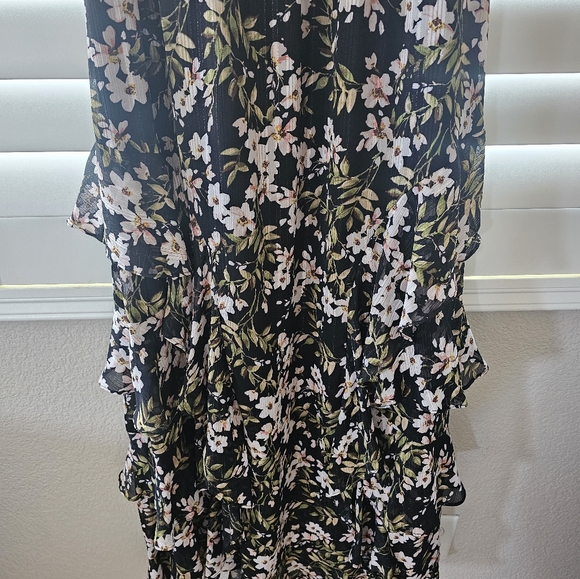 Beautiful Rachel Roy Gown - Picture 4 of 8